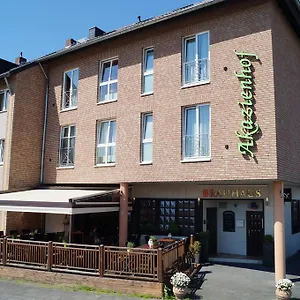 Akazienhof & Brauhaus Guest house